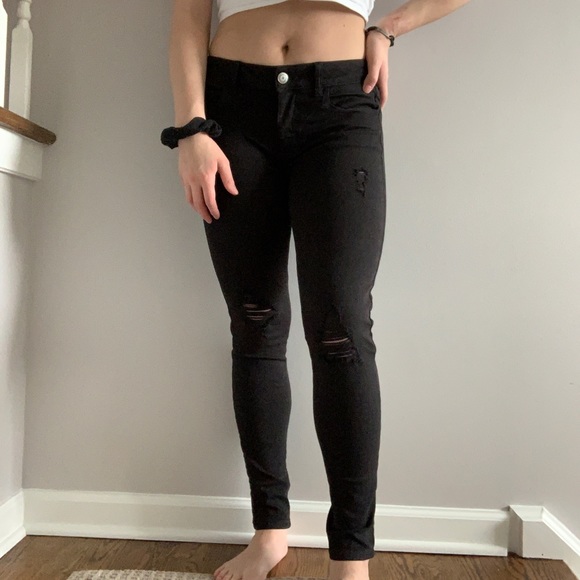 Ripped Black Low/Mid Rise Jeggings - Picture 1 of 1
